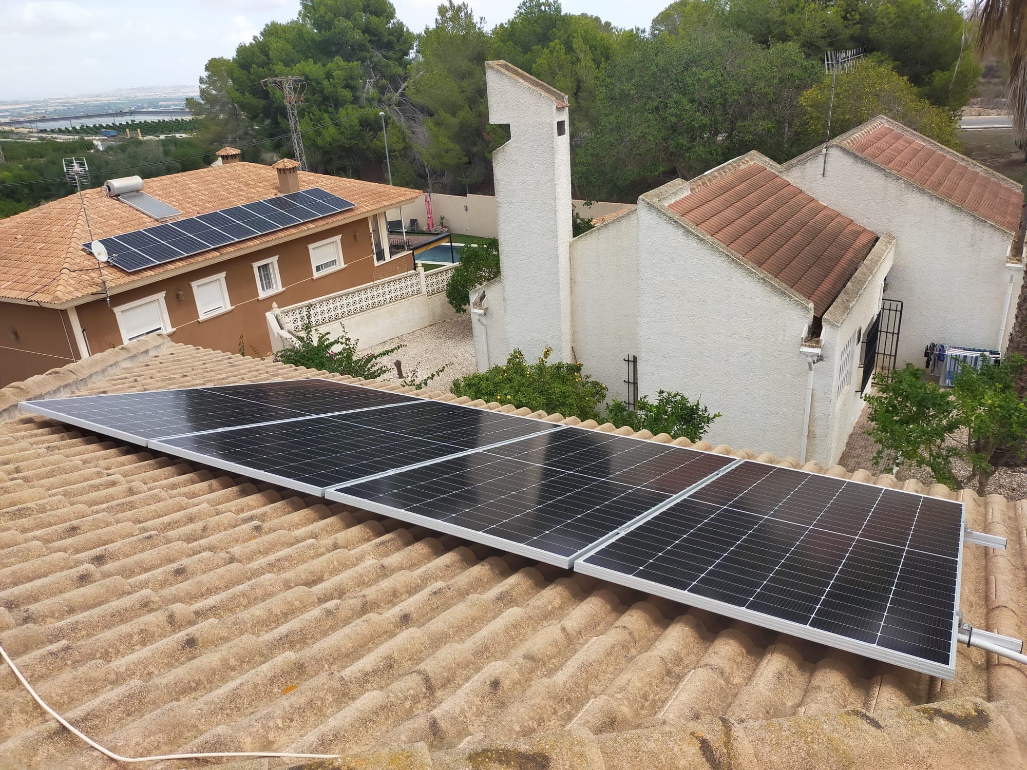 Finished array on a villa roof near Alicante